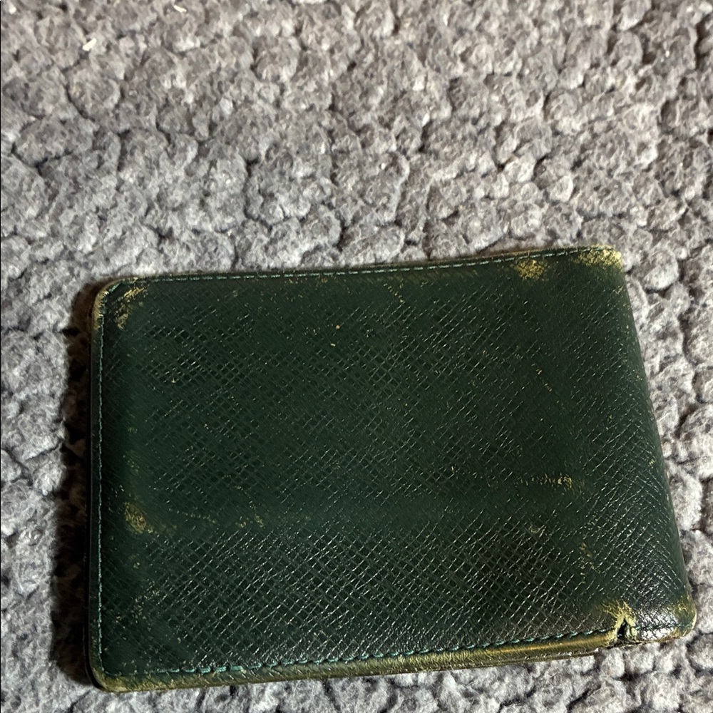 Louis Vuitton Textured Black Leather Card Holder👝B - Picture 5 of 7